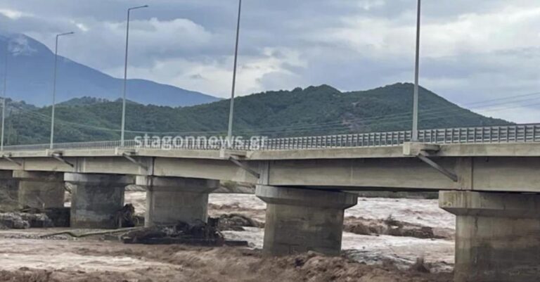 Πηνειός: Κατέρρευσε η γέφυρα της Διάβας που στοίχισε 4,6 εκατ ευρώ και δεν θα ξανά έπεφτε