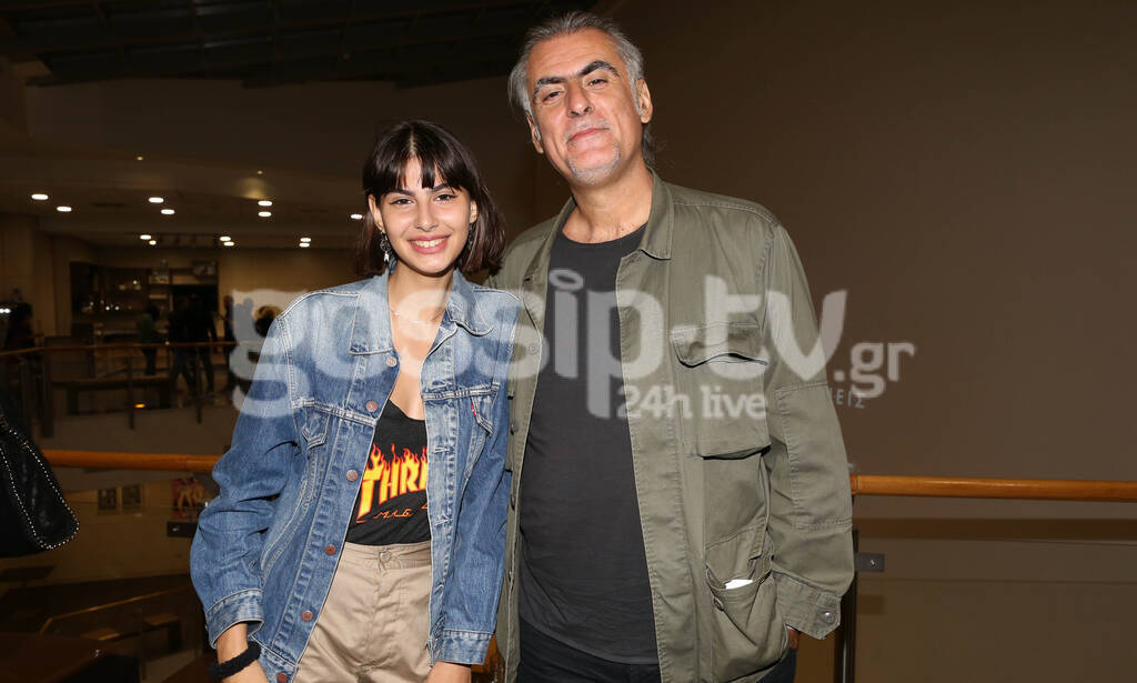 Μελαχρινή καλλονή, μοιάζει στη μητέρα της: Η 18χρονη κόρη του Φίλιππου Πλιάτσικα θα μπορούσε να γίνει μοντέλο 1 test eidame proti fora tin kori toy filippoy pliatsika einai mia koykla kai oloi elegan poso toy moiazei 4