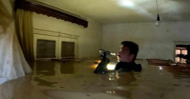 Θεσσαλία: Καρέ – καρέ δραματική επιχείρηση των ΟΥΚ του Λιμενικού με το νερό μέχρι το λαιμό