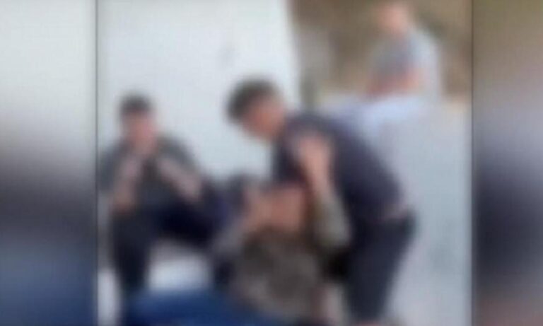 Θύμα άγριοu ξuλoδαρμού 13χρονος από συμμαθητές του σε σχολείο: Φώναζαν «σkοτώστε τoν»