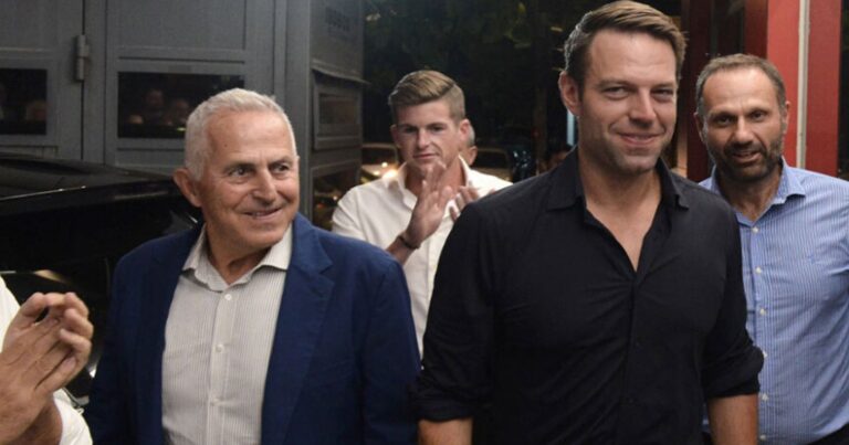 Στον Αποστολάκη ο κλήρος για να γίνει βουλευτής ο Κασσελάκης μετά το «δεν παραιτούμαι» από Έλενα Ακρίτα και Όθωνα Ηλιόπουλο