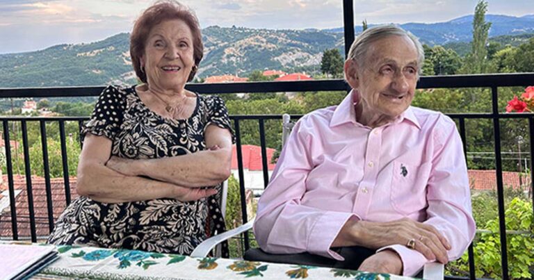 70 χρόνια έρωτας: Η ιστορία του Μιχάλη και της Ελένης που κατέκτησαν το αμερικανικό όνειρο, αλλά πάντα επιστρέφουν στο χωριό τους