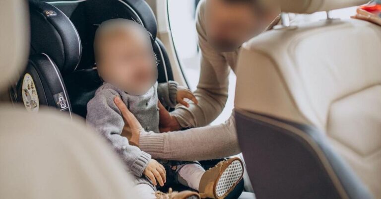 Τραγικοί – Άφησαν το παιδί τους στο αυτοκίνητο και πήγαν για ψώνια