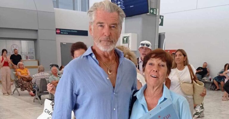 Τρελάθηκαν με το που τον είδαν: O Πιρς Μπρόσναν είναι στην Καβάλα και όλοι μιλάνε για αυτό