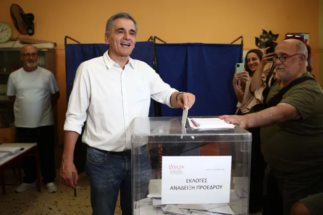 Γύρισε από Καλιφόρνια ανανεωμένος ο Τσίπρας και ψήφισε - Η αινιγματική απάντηση για τον ποιον «επέλεξε» για διάδοχό του 4 tsakalotos