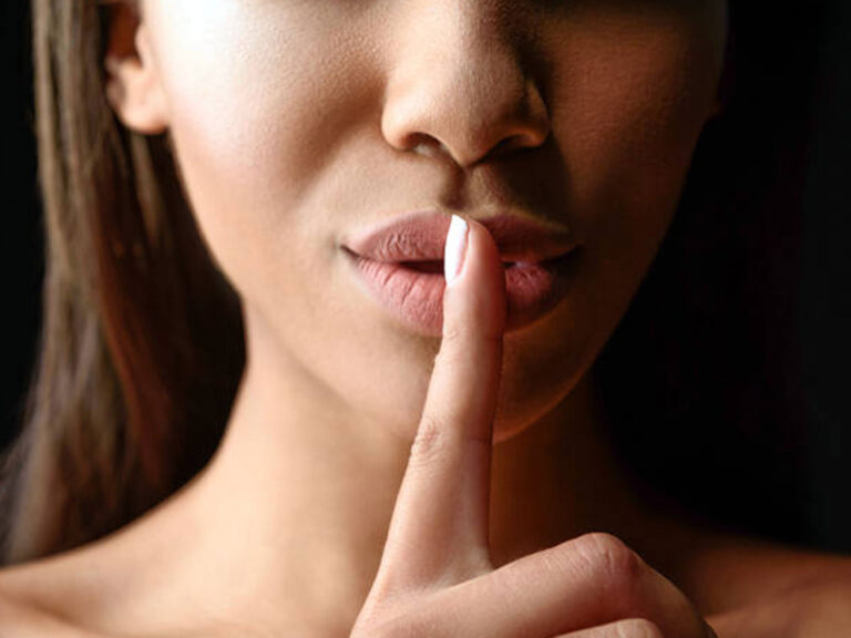 Αλλάζουν οι ώρες κοινής ησυχίας, ποινή φυλάκισης για τους «φωνακλάδες»