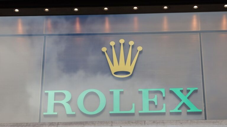 Ρεκόρ πωλήσεων για τα ρολόγια Rolex στην Ελλάδα – Φοβούνται ότι θα ξεμείνουν από κομμάτια
