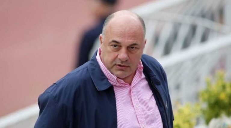 Χαμóς με τα σκλnρά λόγια που είπε ο Μπέος σε δημοσιογράφους – «Εμένα με ξέρει όλη η Ελλάδα»