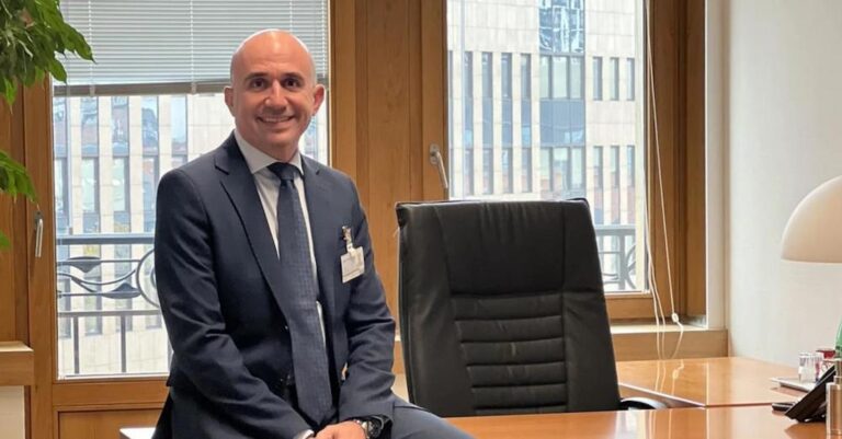 Ο ιατροδικαστής Γρηγόρης Λέων «έβγαλε» εκτός β’ γύρου τη Μαρίνα Πατούλη στον δήμο Λυκόβρυσης – Πεύκης