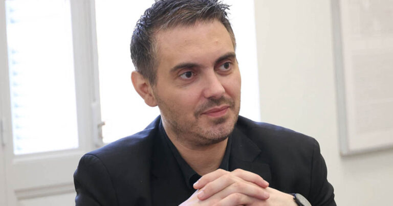 Μιχάλης Χατζηγιάννης – Απαντά πρώτη φορά στα κακεντρεχή σχόλια ότι έχει χάσει τη φωνή του