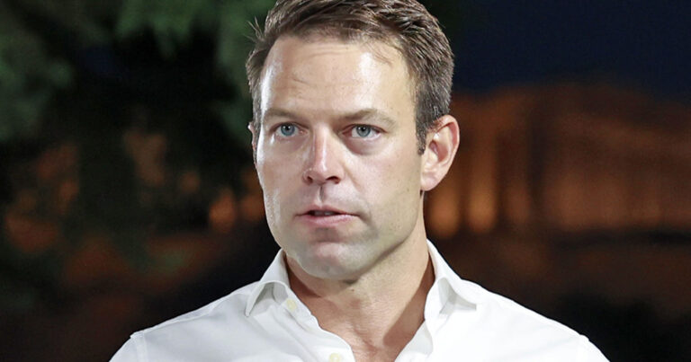 Κασσελάκης: «Δεν θυμάμαι ποιος ήμουν 24 χρονών, δεν θυμάμαι τι έγραφα τότε»