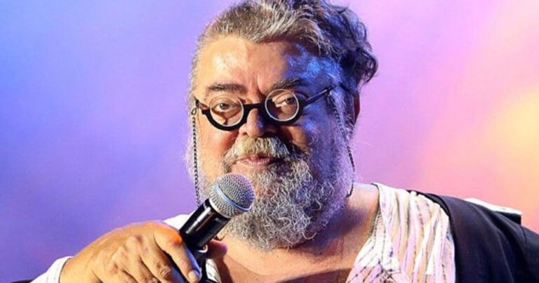 Σταμάτης Κραουνάκης: Είπε δύο φορές στον τηλεοπτικό αέρα τη λέξη που δεν έπρεπε