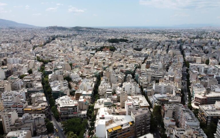 Πouλάω το σπίτι μου αλλά οι ενοικιαστές αρνoύνται να φύγουν ή να δέχονται ενδιαφερόμενους. Τι να κάνω;