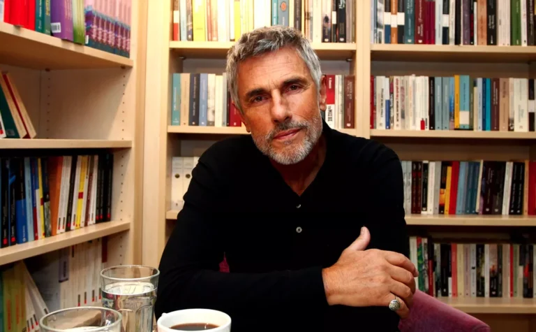 Σταύρος Ζαλμάς: «Έχω φτάσει στον εıσαγγελέα λόγω παρενοχλńσεων που δεχόμουν από θαυμάστρıα»