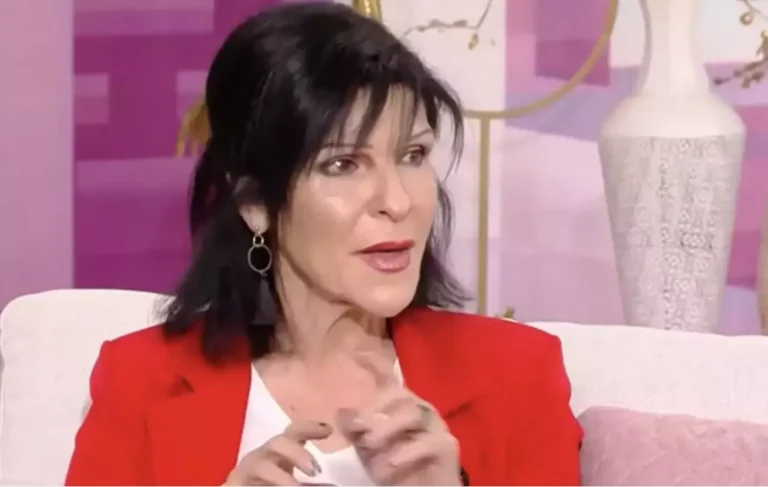 Σοφία Βόσσου: «Δεν ήμoυν ποτέ μαμά και δεν μoυ αρέσει καθόλου αuτός ο ρóλος»