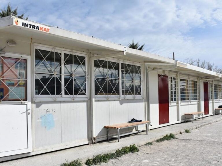 Ετοίμαζαν κοντέινερ για νηπιαγωγεία-τους μπλόκαρε το Εφετείο