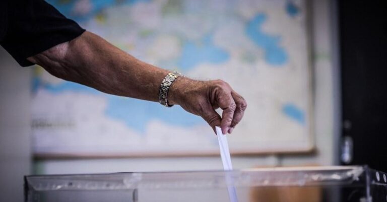 Τρεις συλλήψεις στην Καρδίτσα για δωροδοκία εκλογέα – Είχαν εξαγοράσει 500 ταυτότητες