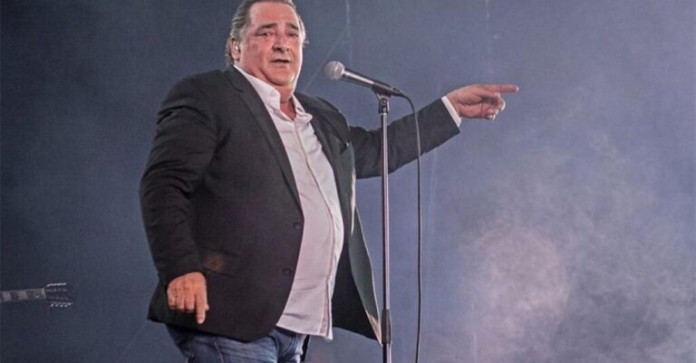 Βασίλης Καρράς: Τί δώρο του έκανε ο Αχιλλέας Μπέος