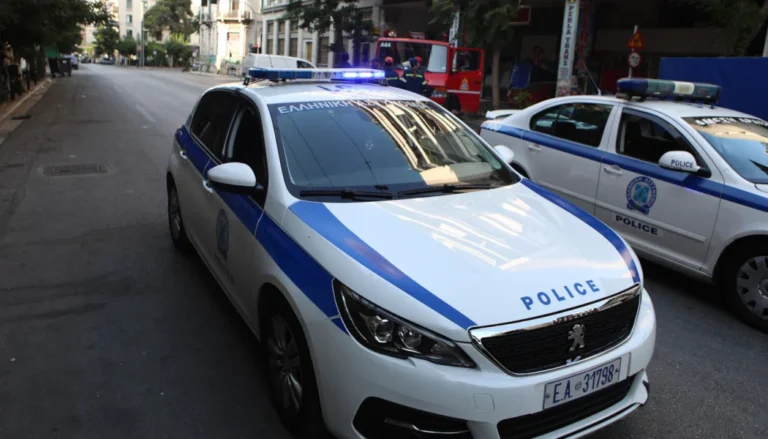 Απίστευτο: Δάγκωσε αστυνομικό επειδή της έκοψε κλήση – «Ήταν αντίδραση της στιγμής»