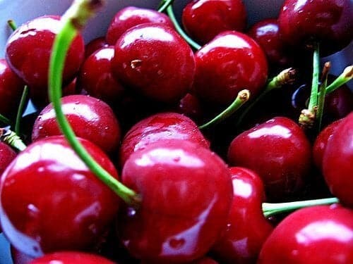 Τα 5 καλúτερα αντıφλεγμονώδη φρούτα που υπάρχοuν 4 κερασια