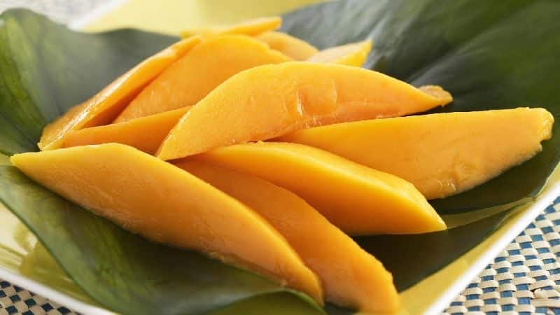frozen mango pieces 1536577223 4283872
