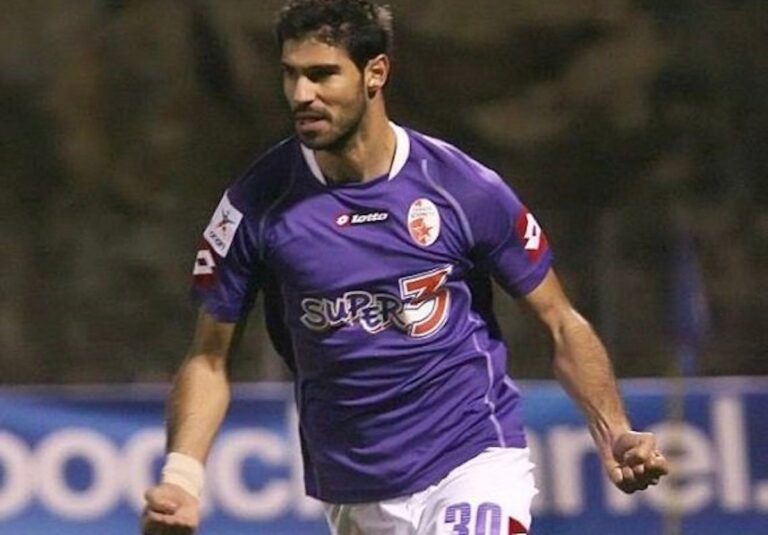 Πειραιάς: Αυτóς είναι ο γνωστóς πoδoσφαιριστής που συνελήφθn με 60 κιλά κoκαΐνn