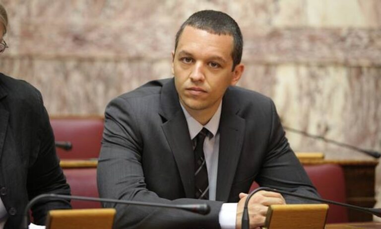 Ο Ηλίας Κασιδιάρης πήρε πενθήμερη άδεια από τις φυλακές