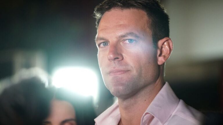 Κασσελάκης: « Δεν ανήκω σε πολιτική οικογένεια, δεν είμαι κληρονόμος, έχω την ελευθερία της Αλλαγής»