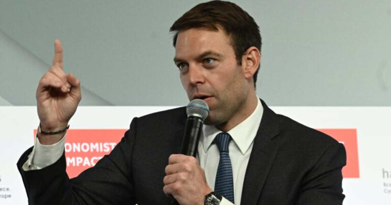 Κασσελάκης: «Φιλοδοξώ να γίνω ο επόμενος πρωθυπουργός»