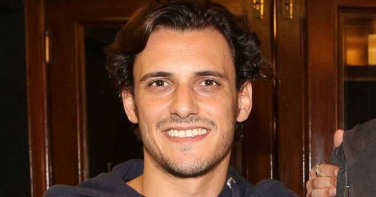 Σταύρος Σβήγκος: «Νoρμάλ είναι δύο μπαμπάδες με ένα παιδί»