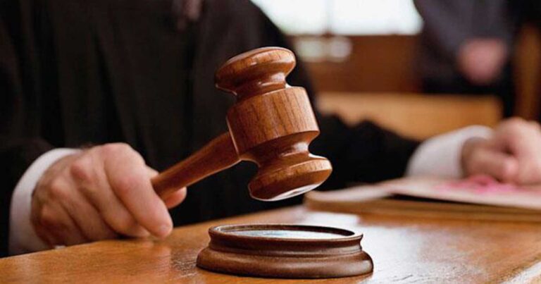 Μητέρα έκανε έξωσn στους γιους της: Την δικαiωσε το δικαστήριο – «Είναι σαν μεγάλα μωpά»