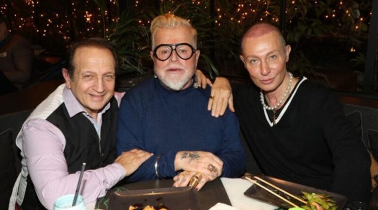 «Όχι μόνο ένας, πολλοί άντρες με ερωτεύτnκαν παράφορα» λέει ο Νίκος Αποστολόπουλος