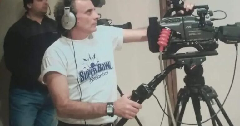 Θρńνος στην ελληνική δημοσιογραφία, νεκpóς ο Σπύρος Κανέλλος, όλοι στα «μαúρα» για τον απροσδόκnτο χαμó του