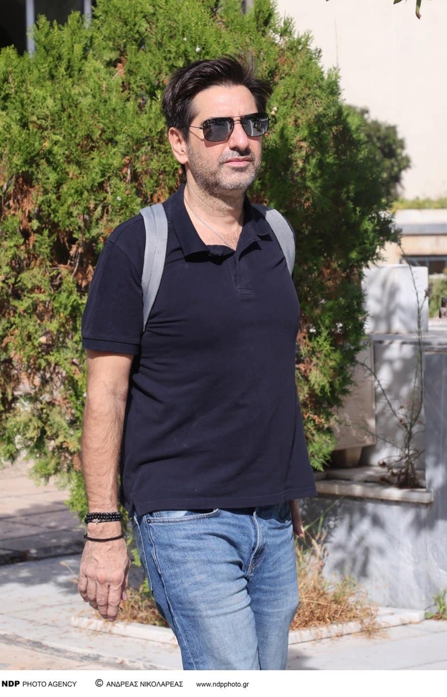 Αλέξανδρος Κομπόγιωργας: Συγκίνηση στην κηδεία του 48χρονου ηθοποιού 9 20231103120208_6Z3A5602