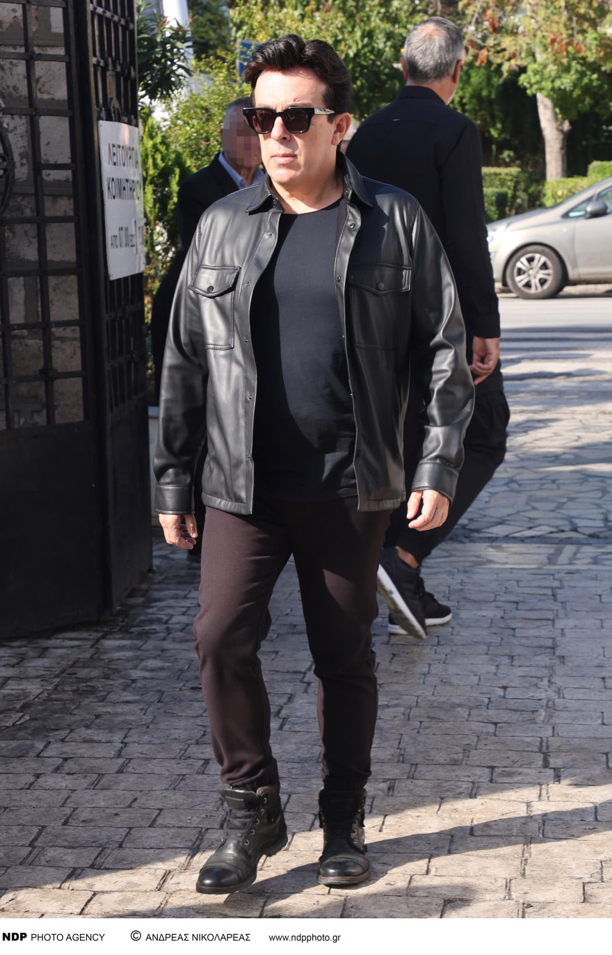 Κηδεία Κάτιας Νικολαΐδου: «Ράγıσε καρδιές» ο σπαραγμός της μητέρας της στο τελευταίο χειροκρότημα- Ο αδελφός της κράτησε το φέρετρο 15 20231113115724_6Z3A0108