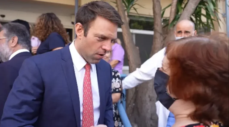 Στέφανος Κασσελάκης: «Μη με παρεξηγήσεις, είσαι Αριστερός;», τον ρώτησε γυναίκα στον Ευαγγελισμό