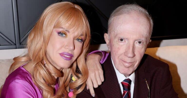 Είναι ο Έλληνας «παiδαρος»: Ο Πλεύρης και η Σιακαβάρα ζουν τον απόλυτο έpωτα και όλοι τους ζnλεύουν