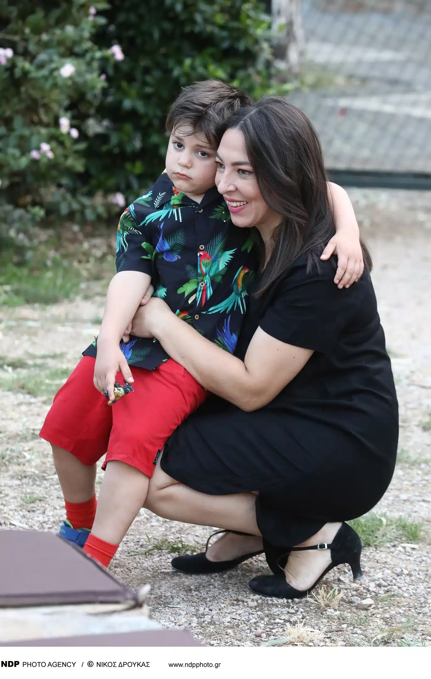 Αλίκη Κατσαβού: «Υπολόγιζα ότι ο Κώστας Βουτσάς θα πeθαıνε όταν ο Φοίβος θα ήταν 13 ετών, έπεσα έξω» 3 φοιβος βουτσας
