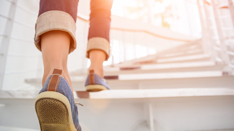 Κάνει τον γύρο του διαδικτύου: Πως μία σκάλα μπορεί να σου πει αν έχεις υγιή καρδιά