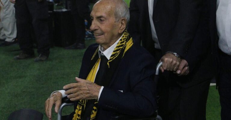 Κώστας Νεστορίδης: Σε δύσκολη κατάσταση στο νοσοκομείο ο θρύλος της ΑΕΚ