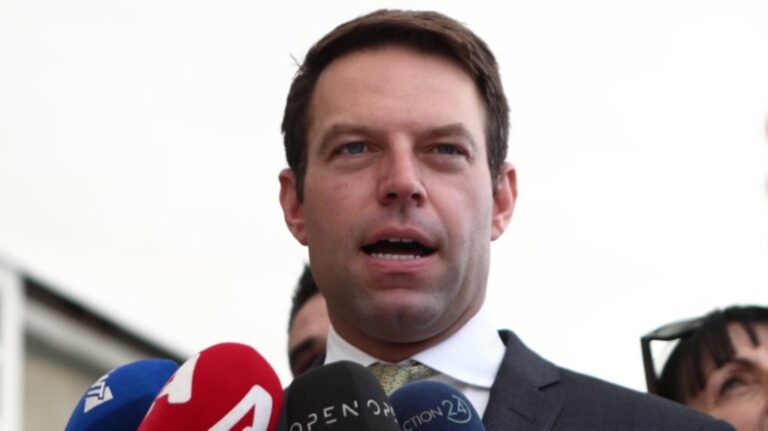 Μαυροσκούφης ο Κασσελάκης: Θα καταταγεί τον Μάρτιο στο Κέντρο Εκπαίδευσης Τεθωρακισμένων στον Αυλώνα