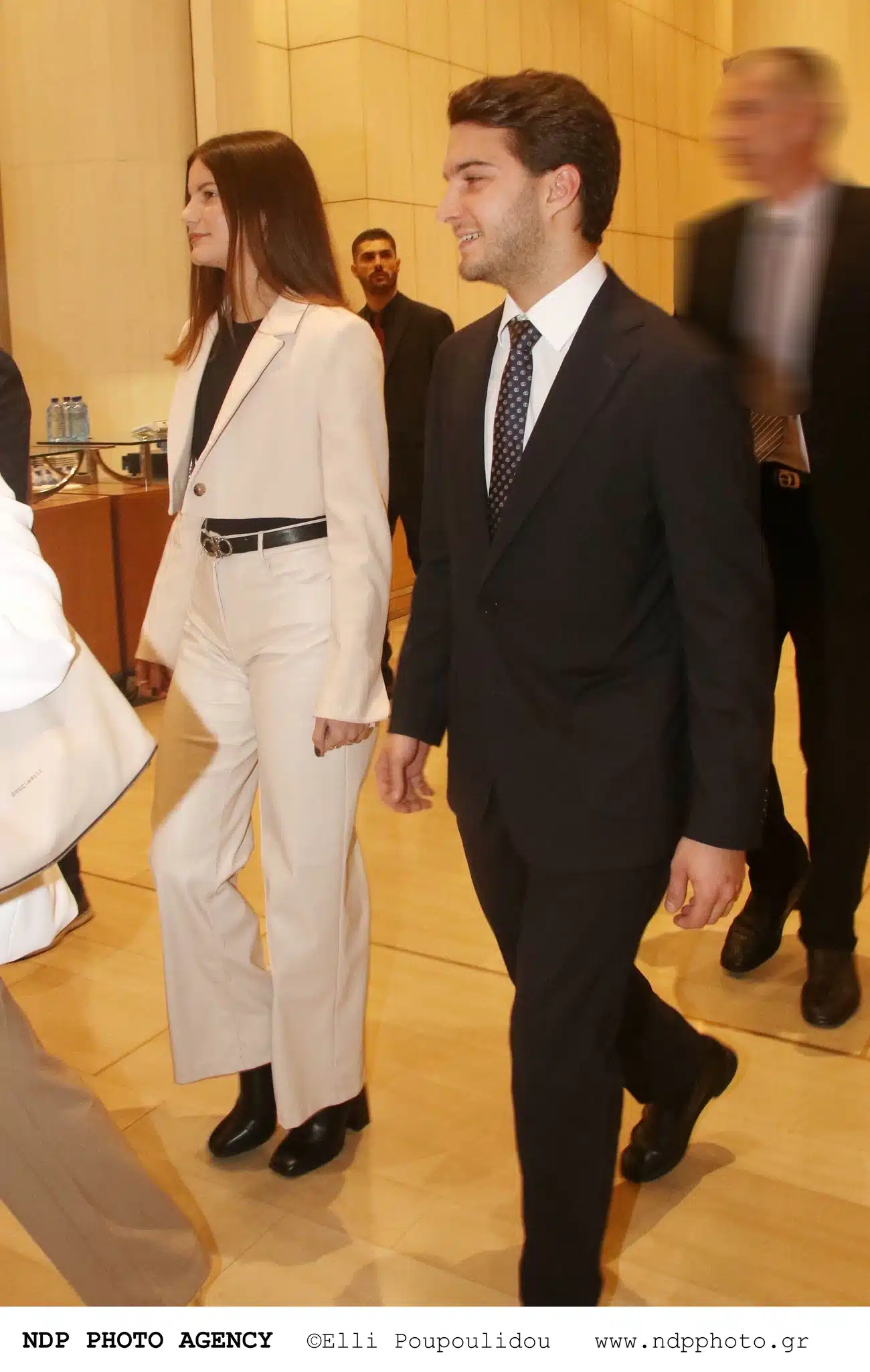 Αλίκη Καραμανλή: Μια κοúκλα σε εκδήλωση μαζί με τον αδελφό της Αλέξανδρο Καραμανλή και τους γονείς τους 4 Αλίκη Καραμανλή Αλέξανδρος Καραμανλής