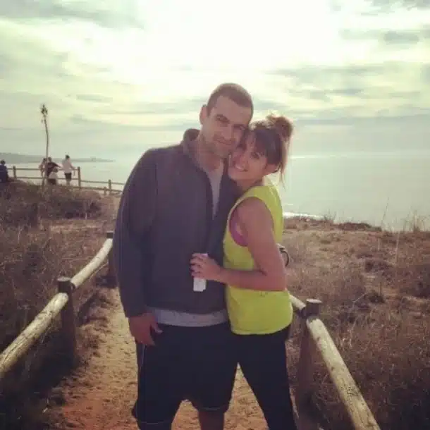 «Άφησα τον σύντροφό μου για έναν 18χρονο» – Πρώην δικηγόρος αποκαλύπτει γιατί δεν το έχει μετανιώσει 13 couple on a hike left my husband for 18 year old