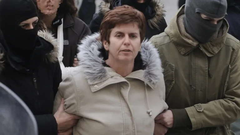 Αποφυλακίστηκε η Πόλα Ρούπα – Έγινε δεκτό το αίτημά της για υφ’ όρον απόλυση