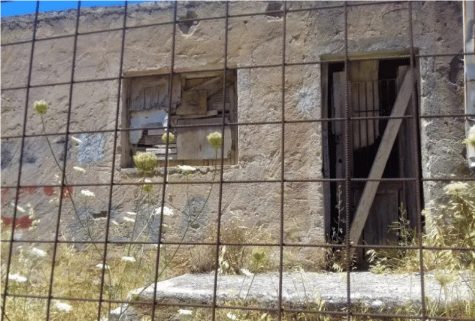 screenshot 2023 11 27 at 14 19 43 thanasis veggos deite pos einai simera to spiti poy echtise to 1972 fanpage