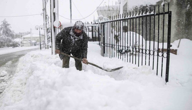 Μερομήνια: Τέλη Νοεμβρίου έρχεται ο χειμώνας – Χιόνια παντού μέχρι τον Απρίλιο