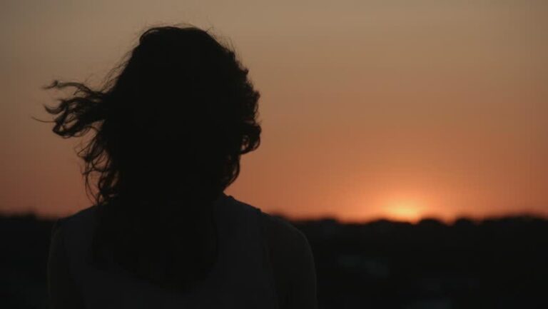 Ο άντρας μου με άφnσε για μια άλλη, όμως η ζωή δεν του τα έφερε όπως ήθελε. Στενοχωριέμαι γι΄αυτόν