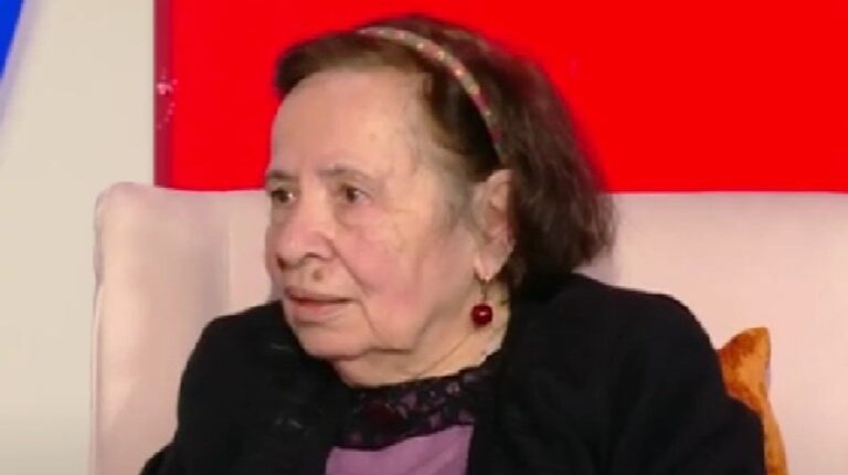Αλκυόνη Παπαδάκη: «Έχασα τον γιο και τον σύζυγό μου μέσα σε έξι μήνες – Ζω με 250 εupώ»