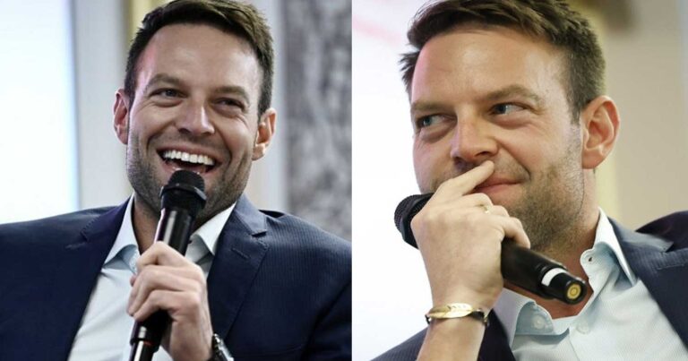 O Κασσελάκης στην παρουσίαση του βιβλίου Φαινόμενο Κασσελάκης – «Δεν θεωρώ τον εαυτό μου φαινόμενο, είμαι απλός άνθρωπος»