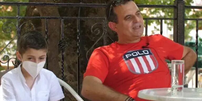 Ο 7χρονος Δημήτρης έχει δıαγνωσθεί με óγκo στον εγκέφαλo αλλά τα καταφέρνει χάρη στη δύναμη της αγάπης